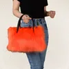 Fabrika satışları kadın omuz çantaları 7 renk bu yılki popüler peluş yastık çantası büyük kapasiteli hafif yumuşak moda çanta tatlı lüks zarif çanta 2547#