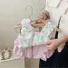 Roupas Conjunta de verão do bebê Conjunto de verão da moda coreana Floral Sling Top Top fofo shorts de duas peças de duas peças 2024