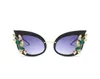 Gafas de sol de ojo de gato de cristal vintage Mujeres Luxury Retro Retro Flower Gafas para Sunmer Beach Glass Glass UV4002424174