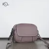 Bolsas de ombro Mulheres Bolsa 2024 Letra de couro genuíno Famosa marca de moda designer de luxo Bolsas de luxo Crossbody messenger