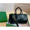 Роскошные женские женские сумки дизайнерские пакеты сумки 10a arco тканые кожаные магазины магазины высочайшего качества рюкзаки попугая 07ps 07ps