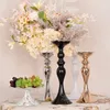 ブラックキャンドルホルダーの花花瓶のろうそく足のセンターピースロード鉛ろうそくの結婚式のborpsクリスマスデコレーション240429