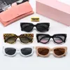 Projektantki okulary przeciwsłoneczne 2024 Kotki NOWOŚĆ M Family Fashion Sunglasses Women Invasses Ins 5803