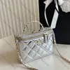 Neue hochwertige Designer -Tasche Frau Box Bag Mode Crossbody Tasche Weiß Logo Chaintiao Schultergurt