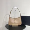 Luksurys designer torebka torebka na ramiona torba pod pachami czarna torebka torebka mała skórzana klapa hobo kami