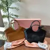 Meistverkaufte Handtasche Roman 80% Fabrik Neues Produkt im Internet modische und vielseitige dunkle totentasche kontrastierende crossbody bag weibliche Tasche