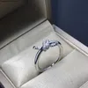 Designer Designer Ring Rope Knot Ring Luxury con anelli di moda per diamanti per donne classiche gioielli classici 18K oro rosa matrimonio all'ingrosso
