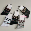 5 paires / designer chaussettes de longueur intermédiaire noire blanc gris chausse respirant lettre logo tabouber grid tricot coton chaussettes de femmes chaussettes de basket-ball de basket-ball de basket-ball