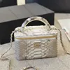 Neue hochwertige Designer -Tasche Frau Box Bag Mode Crossbody Tasche Weiß Logo Chaintiao Schultergurt