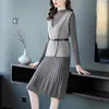 Lässige Kleider 2024 Mode gestricktes Kleid Frauen Herbst/Winter Vintage Tanp Top Cashmere Rock Koreaner loser enger Faltenpullover Weste