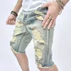 Sommer Retro Style Ripped Männer Slim Denim Shorts Stilvolle Baumwolllöcher Löcher Casual Beach Straight Shorts 240429