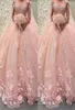 2022 ROSE ROSE ROSE ROSE ROSE FLORALLE ROBLE DE BALLES QUINCEANERA ROBRES DE PROM avec Cape Wrap Caftan Sexy Crystal Lace Lace Long Sweet 5354134