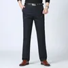 Männer klassischer Stil Chino Leichtes weiches Business Casual Straight Hosen Solid Color Fashion Street Wear Pantalones 240430