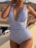Swimwear femminile 2024 Striped One Piece Swimsuit Vintage Women V-Neck Bareding Sumping Sumping Body Summer Beachwear Body