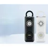 Keychain d'alarme de sécurité personnelle avec des lumières LED Sirène pratique 130 dB Sirène de sécurité d'urgence pour femmes hommes