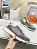 Korrelige kalfsleer gewassen suède mand sneakers geslagen gewassen suède lopers Brunello Cucinelli -ontwerper man casual schoenen trainers sport training sneakers