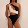 Swimwear femminile bianco Bianco Bianco One Piece Swimsuit Femmina 2024 spalla Donne che si battono da bagno Summer Beach Wear Bather Monokini tagliato fuori