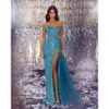 Lake Blue Sheath Evening Dresses Elegant Fabulous Sequins Pärlade älskling Crystal Prom Dress Lår delade formella klänningar för kvinnor