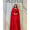 Soirée magnifique avec des robes élégant gaine des perles rouges cape perle peplum bal robe arabe r robes formelles musulmanes pour femmes