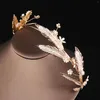 Clips de cabello Tadgandas de boda hechas a mano Color de oro Pearas de hoja de flores para novias Damas de honor Accesorios de joyas