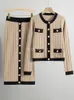 Les jupes en tricot vintage coréen sets des femmes Slim O-leck Pull court cardigan 2 pièces Button chic MALHAS FALDAS Conjunto 240428