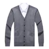 Mode Marke Pullover Für Herren Strickjacke Mantel V-ausschnitt Slim Fit Jumper Strickwaren Winter Koreanischen Stil Casual Herren Kleidung 240123
