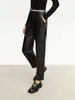 Женские брюки AMII 2024, зимние современные ретро для женщин, повседневные кожаные однотонные брюки из искусственной кожи с контрастной строчкой 12324104