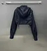 Pantalon de deux pièces pour femmes Designer Marque Début du printemps Nouveau Beau Casual Triangle Logo Amovible Hood Pocket Jacket Work Shorts Set 4Q75