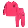 Ensembles de vêtements 2 pièces enfants bébé garçons filles coton pyjama personnalisé ensemble enfant en bas âge à manches longues vêtements de nuit enfants ajouter votre texte image salon