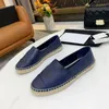 Designer Slippers Women Dress Shoes Canvas Shoes Loafers Women Luxury Duck Tongue Hat Toe Leather Quilted Pure Hand Sewn Women Flat Shoes Luxury Slippers 35-42