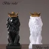 Arts et artisanat moderne résine animal statue couronne d'or noir lion figurine pour la décoration de la maison accessoires salon bureau décor 210 Dhzuh