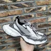 Erkek Blcg Spor Sneaker 2024 Spor ayakkabı Balencaga Triple S Track çok yönlü 3xl Ayakkabı Paris Nesil Kayışı Çift Yüksek Kalın Sole Casual Kadın Moda Spor Ayakkabı 3d63