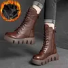 Stövlar Vinterläder Kvinnor Stövlar 2023 Kort plysch Mid-Heel Snow Boots Lace Up Warm Lady Platform Biker Ankle Boots For Women Shoes