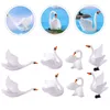 Gartendekorationen 8 PCs Mikro Landschaft Mini Figuren Swan Figure Car Decor Model Skulpturen PVC Tiny Tiere Figuren Liebhaber Haus Haus