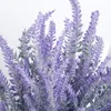 Fleurs décoratives 12 paquets de fausses lavande artificielles, Faux plastique violet pour la maison, mariage, cuisine, jardin, décoration intérieure et extérieure