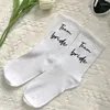 Décoration de fête Le marié chaussettes de mariée équipe mariée pour Bachelorette Day Po accessoires drôle blanc moyen Tube chaussette cadeau de mariage