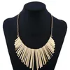 Chokers Women Punk Golden Tassel Necklace Unisex Frosted Metal Tassel Halsband Överdriven personlighet Geometriska Choker Jewelry Gift YQ240201