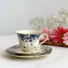 Tasses rétro en porcelaine bleue et blanche, ensemble de soucoupes à café, légères, de luxe, exquises, tasse à thé de l'après-midi, assiette à Dessert, céramique sûre