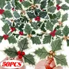 Dekorativa blommor Jul Holly Leaf Artificial Red Berries med gröna blad DIY Wreath Berry Decorations For Home Xmas Year