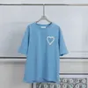 Men's T-shirts Designer T-shirt Summer Mens Top Womens Short Sleeve Fashion Brand T-shirt Luxury a Print T-shirt Casual Heart Scoop Neck Mens Womens Top Eq8o