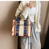 Schoudertassen Winter Contrast Kleur Dames andbag Casual Grote Capaciteit Dame Tote Ontwerp Canvas Vrouwelijke Soulder Tas Fasion CrossbodyH2421