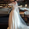 NOWA LINE LINE LONG SLEAVEVES Wedding Suknia Skromna 2024 koronkowa gorset Dubai Arabski wysoki szyja luksus Satin Train Kobiety Nieformalne skromne suknie ślubne Sukienki na pannę Małoderną Vestido