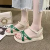Сандалии 2024, летняя мода, большие размеры, корейская версия, одинаковые туфли в римском стиле, женская обувь на платформе, на высоком каблуке