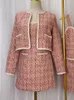Arbetsklänningar 2024 Autumn Winter Dress passar kvinnors vintage tweed jacka kappa smala hängslen korta tvådelar set lady outfit