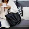 2021 Nowa skórzana torba na laptopa PU proste torebki słynne marki kobiety na ramię swobodną wielką torbą vintage crossbody torebki 276f