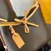 Großkapazität Einkaufstasche Klassische Buchstabenhandtaschen Umhängetaschen Einkaufsbeutel Mode Mode Cowhide Echter Lederbeutel Hochwertige Dame Handtaschen Drei Größe Reißverschluss offen