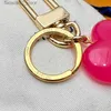 Nyckelringar Lanyards Designer Keychain Luxury Bag Charm Heart Shaped Key Chain Fashion Love Pendants Gold Keyring Car Ornament Keychains 2308048Z Q240201