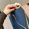 Orta Alışveriş Torbası Denim Tote Çanta Kadın Alışveriş Çantaları Tasarımcı Çanta Çantası Moda Mektubu İç fermuarlı Cep Yüksek Kalite Debriyaj Pouch