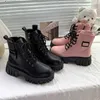 Stivali Scarpe da donna in vendita 2023 Nuovo stile britannico Lace Up Stivali da donna Tacco grosso Piattaforma Stivali da moto rosa Zapatos De Mujer