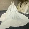 Wunderschönes Prinzessin-Hochzeitskleid mit trägerlosen Perlen, ärmellos, Kapelle-Zug, formelle Kleider, Vestido De Novia Robe De Mariage